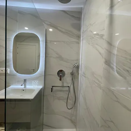 Riscal Suits Luxury شقة *